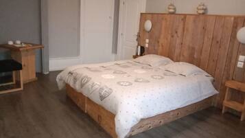 Fer et planche Ă repasser, Wi-Fi gratuit