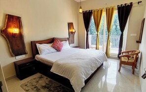 Comfort Double Room, Balcony | In-room safe, laptop workspace, blackout drapes, soundproofing