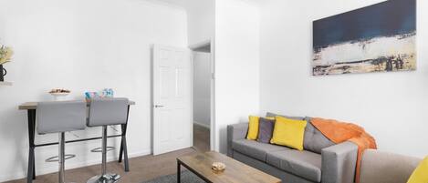 Smart TV 42 pulgadas con canales de televisión vía satélite, Netflix