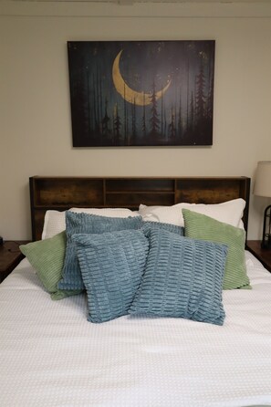 1 bedroom, desk, iron/ironing board, free WiFi