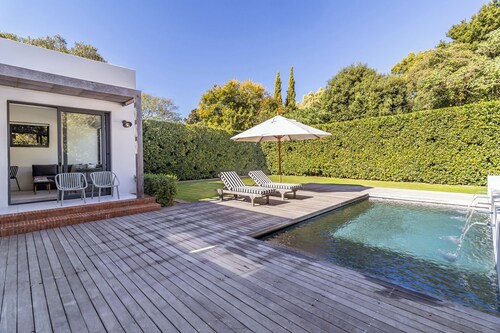 Beautifully Furnished Apartment with Shared Swimming Pool