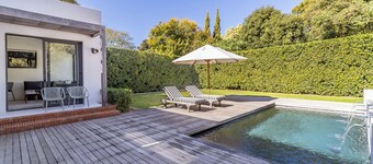 Beautifully Furnished Apartment with Shared Swimming Pool