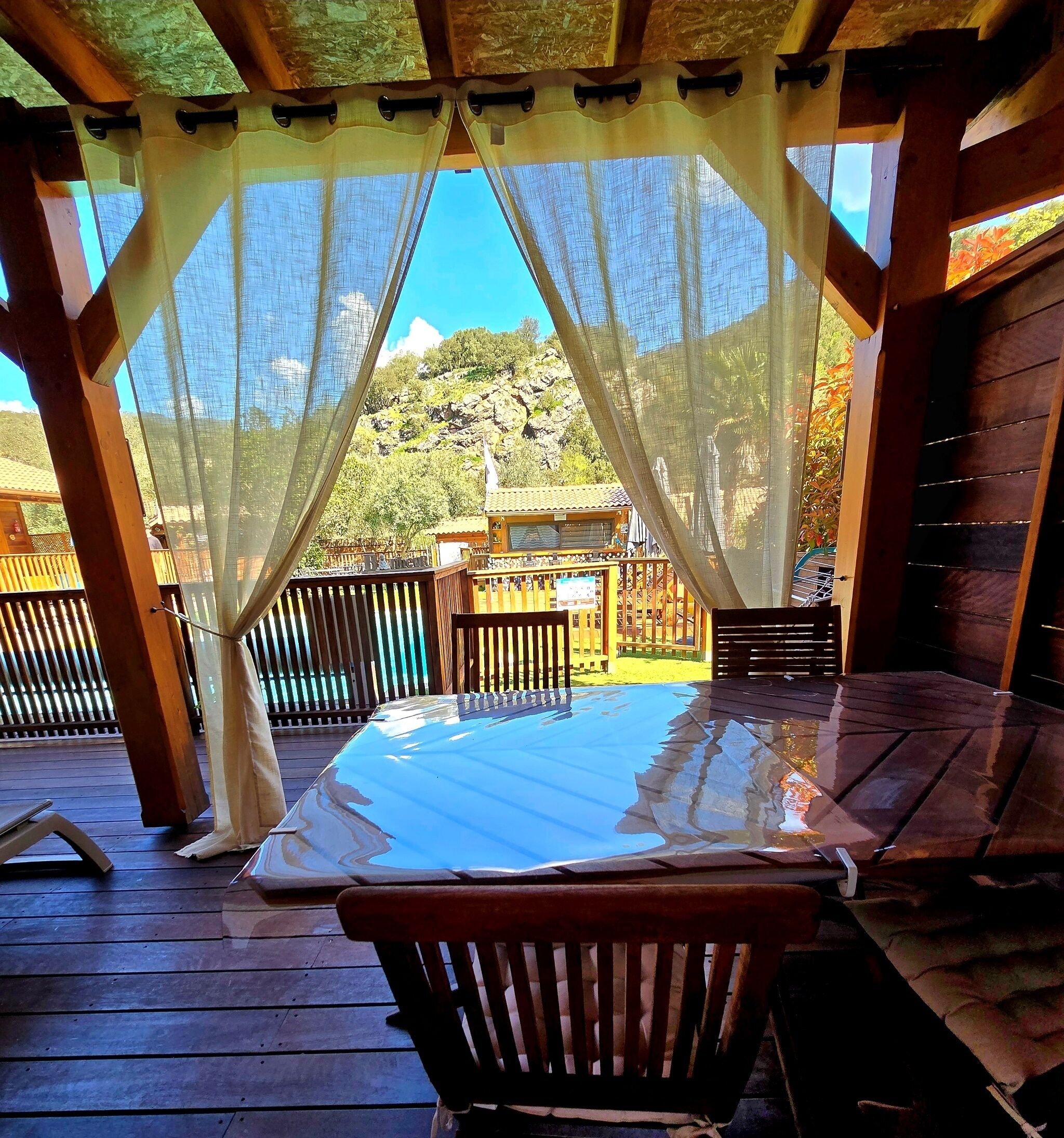 Appartement Confort, vue piscine | Terrasse/Patio