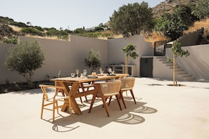In-room dining - Mitos Ultimate Escape Villa (Naxos)