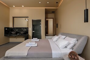Premium bedding, individually decorated, individually furnished - Mitos Ultimate Escape Villa (Naxos)