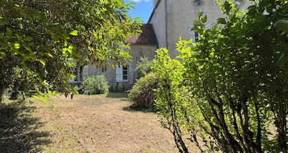A legendary night in Gainsbourg's room at the Moulin des marguerites!