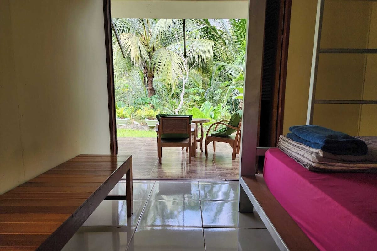 基础客房, 花园景观 | 笔记本电脑工作区、免费 WiFi