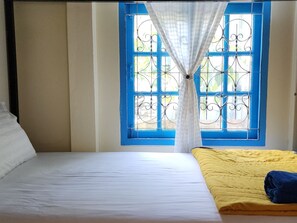 Classic Room, Garden View - Baan Hinlad Home and Hostel (Koh Samui)