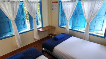 Laptop workspace, free WiFi