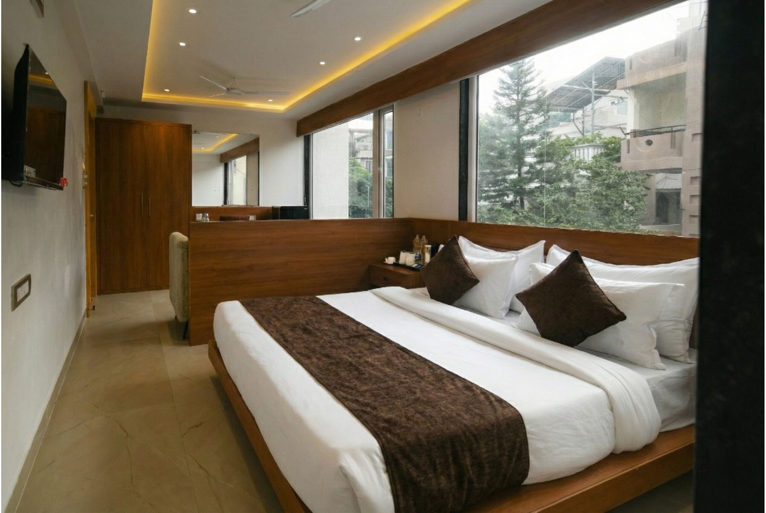 Kamar Double atau Twin Eksekutif, pemandangan kota | Meja kerja, ruang kerja ramah laptop, kedap suara, dan Wi-Fi gratis