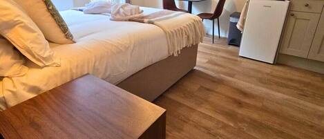 1 chambre, bureau, Wi-Fi, draps fournis