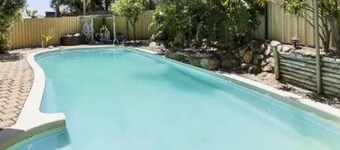 Sun Soaked House close to Joondalup City and Beach