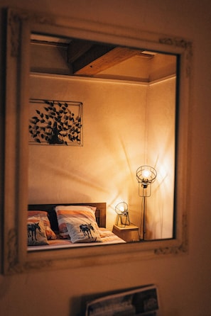 Triple Room | Blackout drapes, soundproofing, iron/ironing board, free WiFi