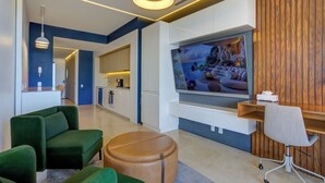 スマートテレビ、ステレオ