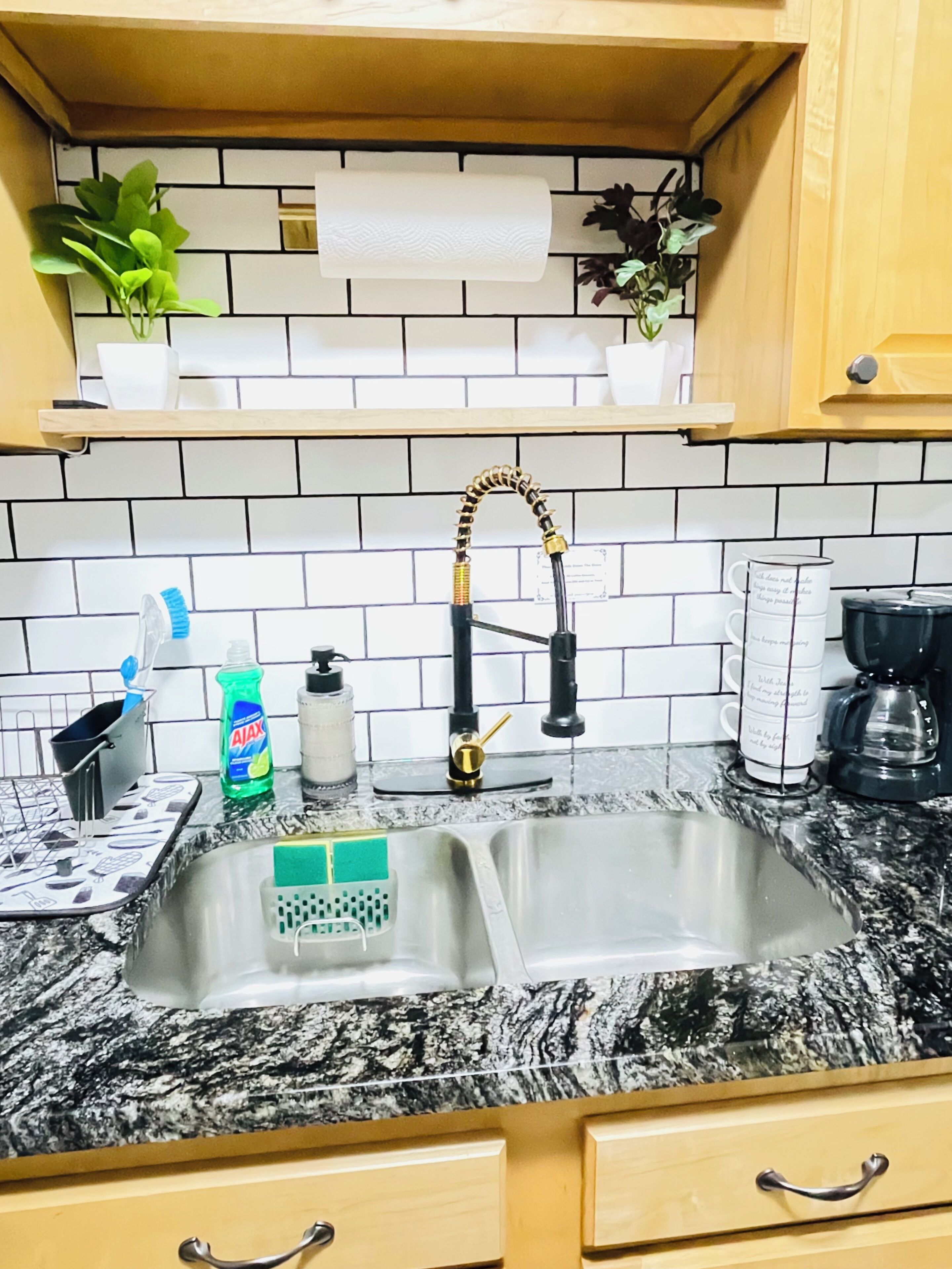 المنشأة من الداخل