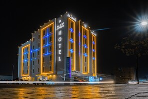 Mặt tiền nơi lưu trú