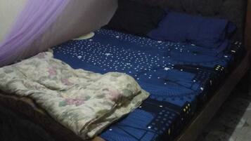 1 Schlafzimmer, BĂŒgeleisen/BĂŒgelbrett, WLAN, BettwĂ€sche