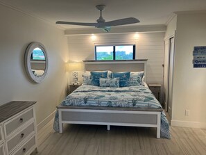 1 bedroom, iron/ironing board, free WiFi, bed sheets - Beautiful water view! (Marco Island)