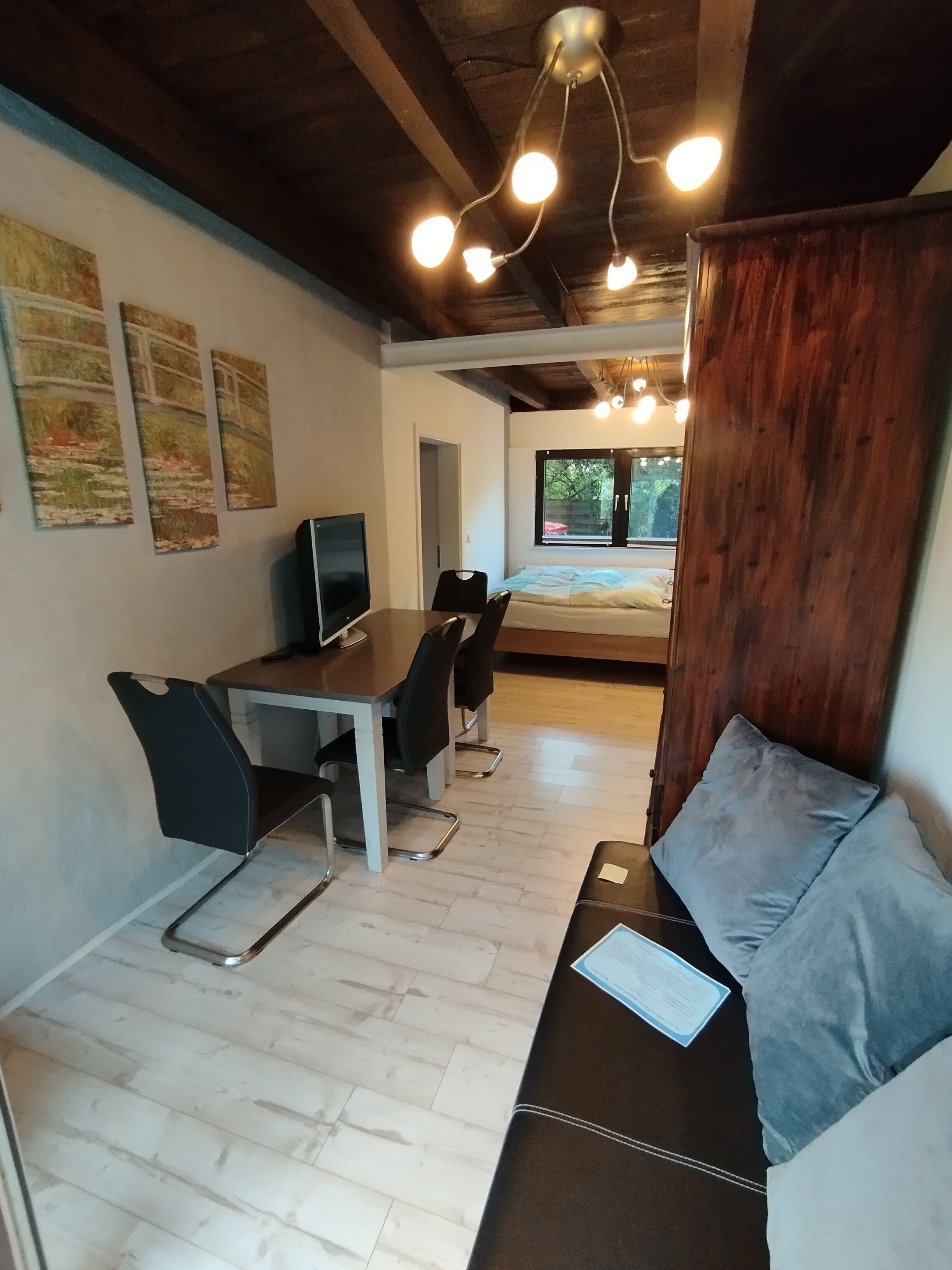 1 bedroom, WiFi, bed sheets