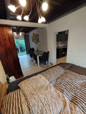 1 habitación, wifi y ropa de cama