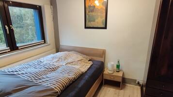 1 室のベッドルーム、WiFi、ベッドシーツ