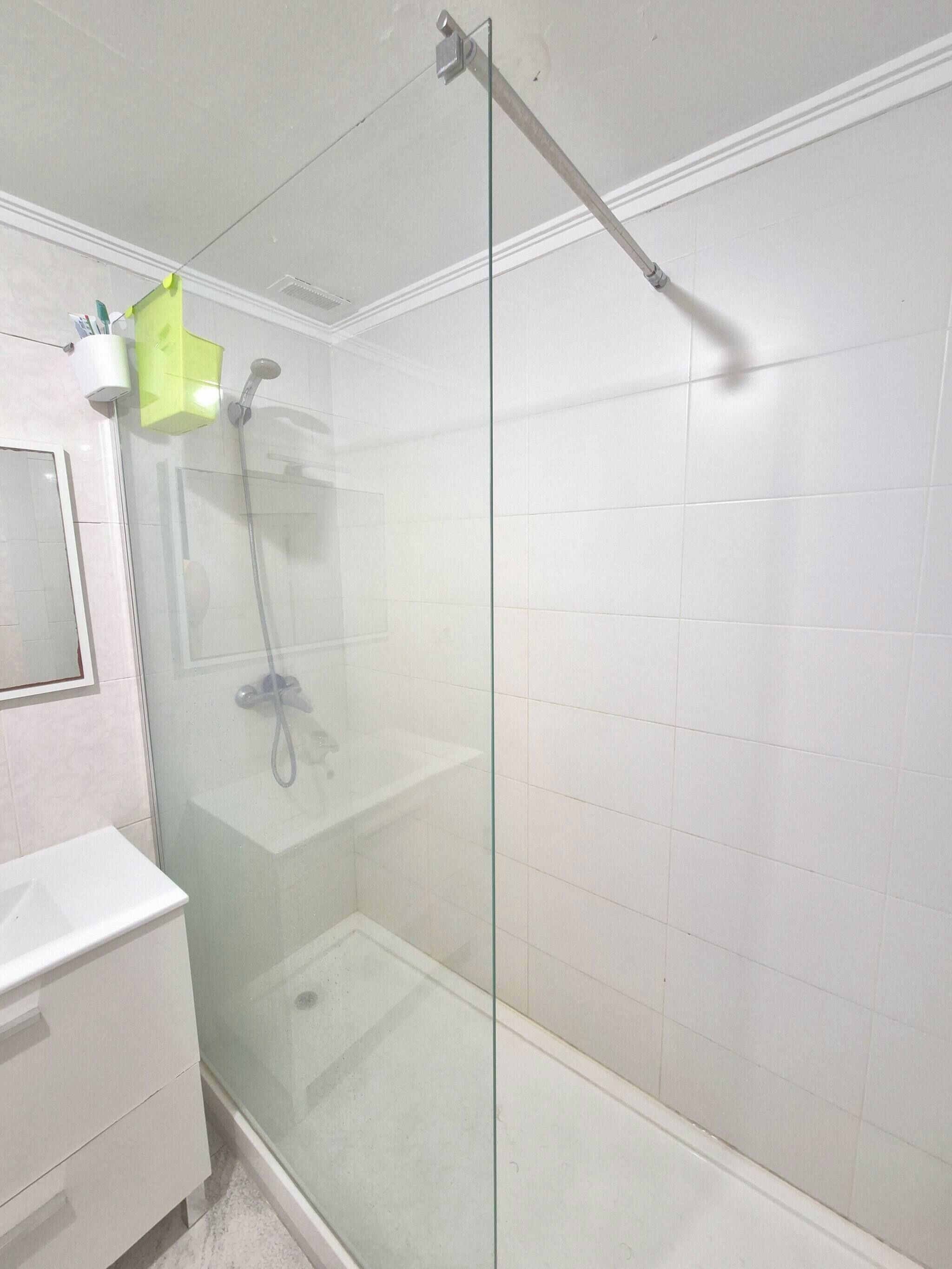 Slaapzaal, 1 slaapkamer, toegankelijk voor mindervaliden, balkon | Badkamer