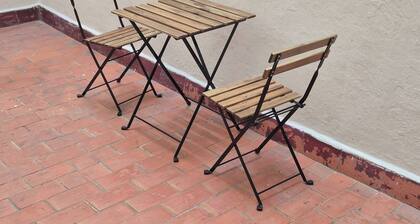 Room-room 10 min From Beach and Center w