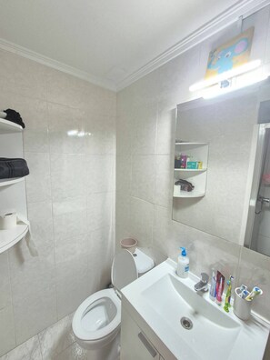 Shared Dormitory, 1 Bedroom, Accessible, Balcony | Bathroom