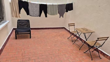 Slaapzaal, 1 slaapkamer, toegankelijk voor mindervaliden, balkon | Buiten dineren