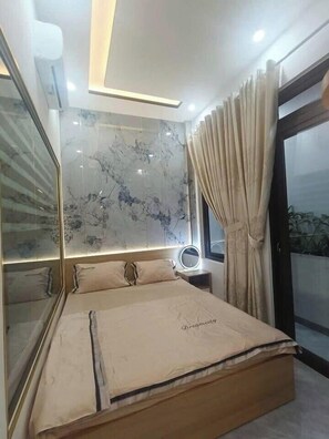 Basic Room | Minibar, free WiFi, bed sheets
