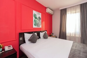 Chambre double, vue sur la ville | Système d’insonorisation, fer et planche à repasser