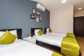 Triple Room, City View | Soundproofing, iron/ironing board, free WiFi