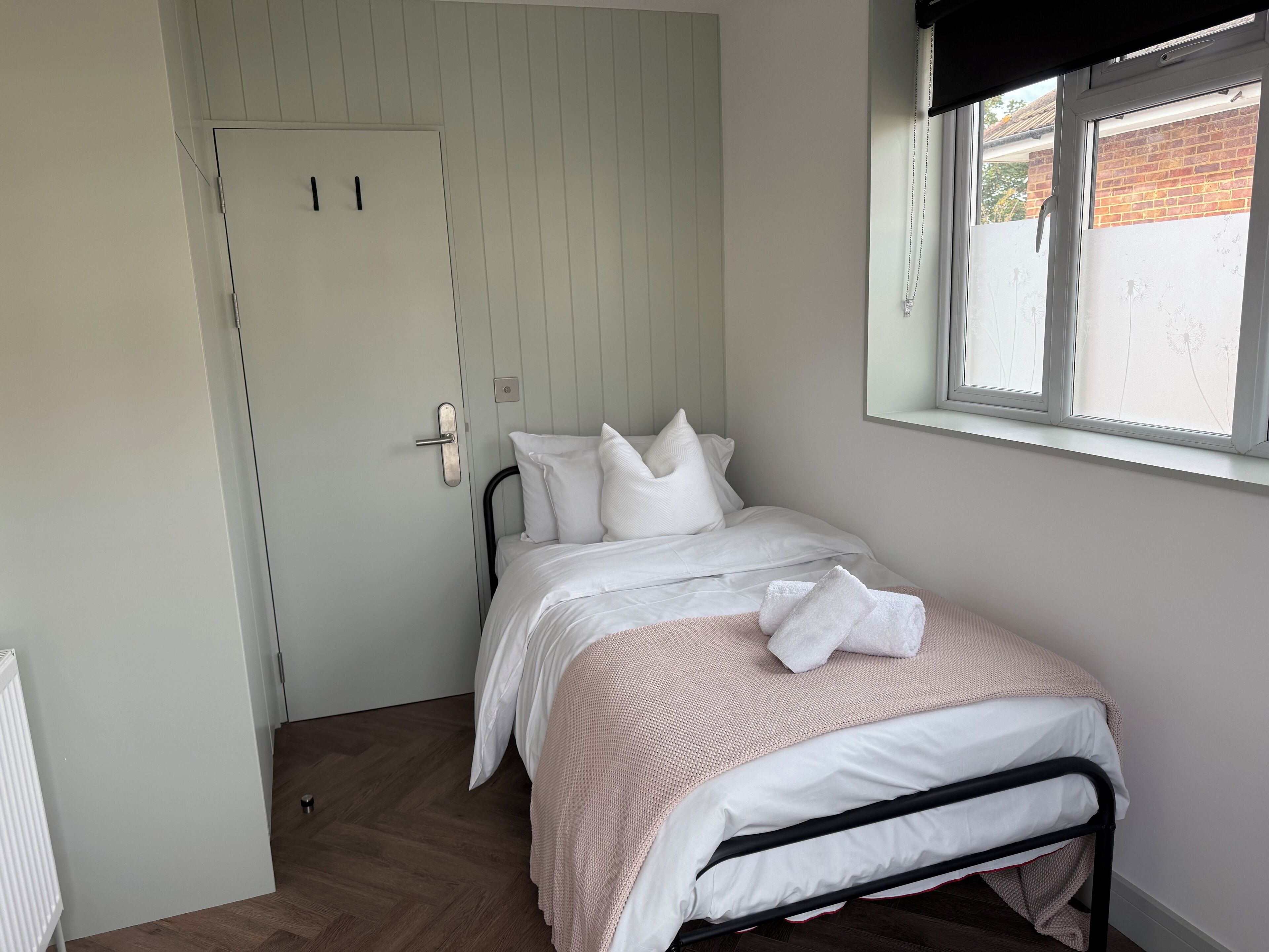 Desk, laptop workspace, free WiFi