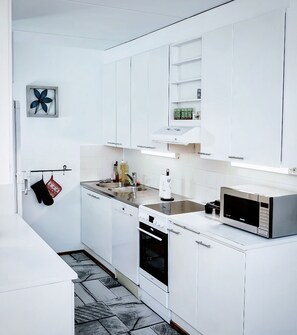 Microwave, oven, dishwasher