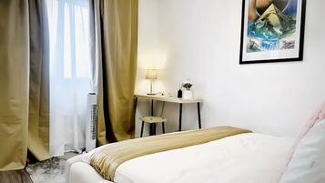 2 makuuhuonetta, silitysrauta/-lauta, Wi-Fi, vuodevaatteet