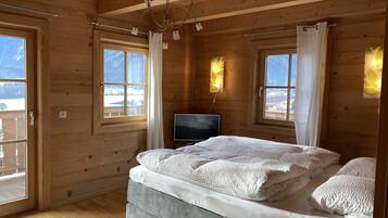 4 多间卧室、熨斗/熨衣板、上网接入、床单