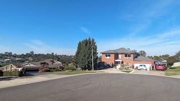House, 5 Bedrooms, Smoking | Exterior