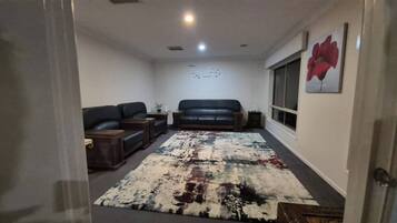 獨棟房屋, 5 間臥室, 吸煙房 | 起居區