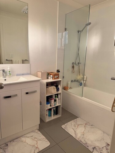Room-room in a Beautiful Queenslander Ho