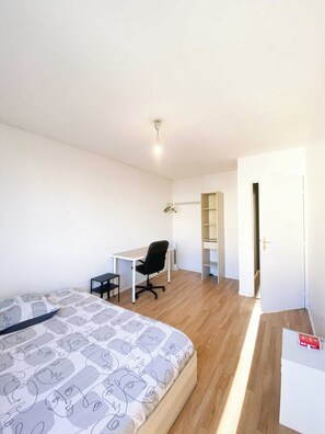 Apartment | 1 bedroom, bed sheets - Private Room in a Shared Flat - Villeurbanne (Villeurbanne)
