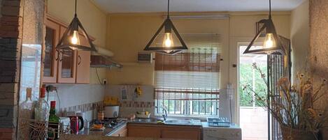 Microwave, oven, coffee/tea maker, electric kettle