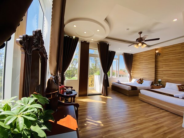 Superior Room, Balcony, City View
