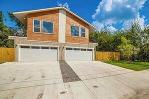 شقة (3 Bedrooms) | المنشأة من الداخل