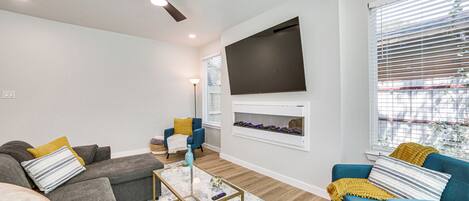 Apartment (3 Bedrooms) | Front of property