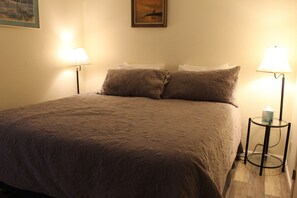 2 chambres, fer et planche à repasser, Wi-Fi gratuit, draps fournis