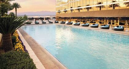 Five Star Trump Hotel No Resort and Cleaning Fees