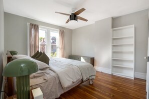 3 bedrooms, WiFi, bed sheets