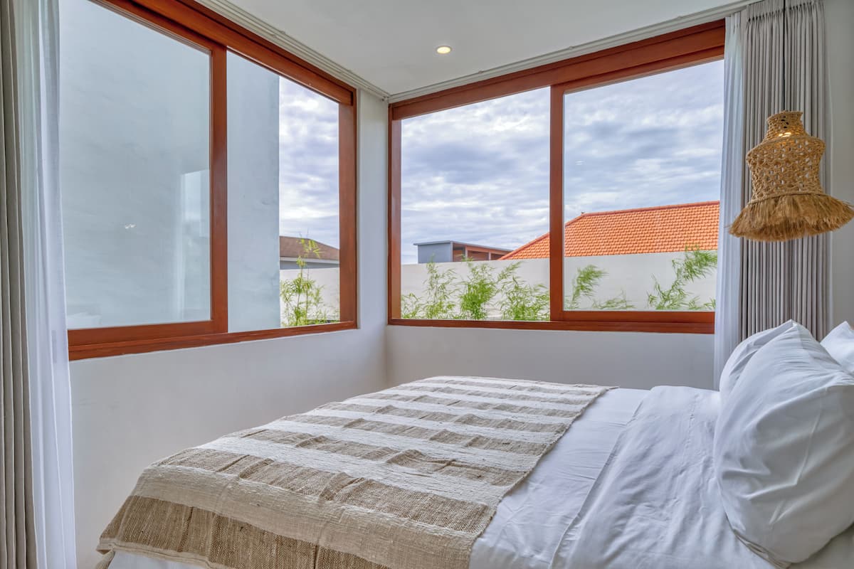 Villa, 2 Bedrooms, Private Pool | Free WiFi, bed sheets