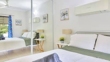 4 bedrooms, iron/ironing board, travel cot, free WiFi