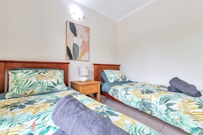 4 bedrooms, iron/ironing board, travel cot, free WiFi